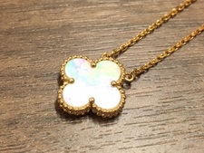 ヴァンクリーフ&アーペル ヴィンテージアルハンブラ　ホワイトシェル　ネックレス 買取実績です。