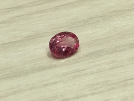 サファイアのピンクサファイア（Sapphire）　0.6ct　ルースの買取実績です。