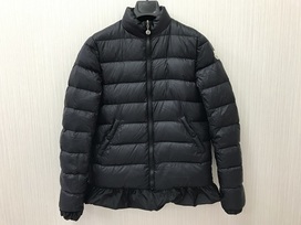 モンクレールのダウンジャケット　sacura（サクラ）の買取実績です。