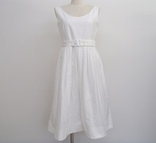 マディソンブルー MB171-4005 V NECK SLEEVELESS BELTED DRESS 買取実績です。