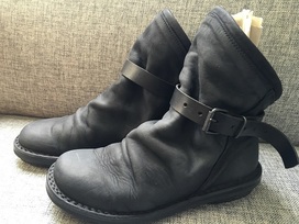 トリッペンのbomb black　レザーショートブーツの買取実績です。