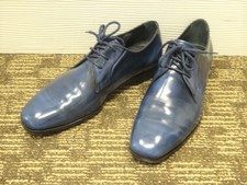 銀座本店でトッズ(Tod's)のパティーヌ加工外羽根シューズを買取させていただきました。状態は通常使用感があるお品物です。