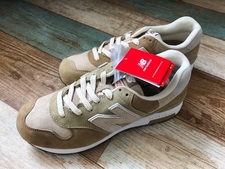 ニューバランス(newbalance)のBEAMS40周年スニーカーをお買取いたしました。状態は新品同様品です。