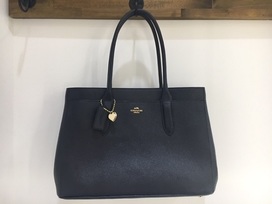 コーチのネイビー　ベイリートート　の買取実績です。