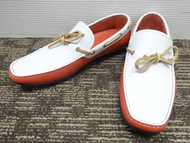 フェラガモのMANGO バイカラーデッキシューズの買取実績です。