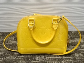 ルイヴィトンのヴェルニライン　アルマBBの買取実績です。