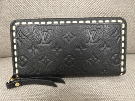 ルイヴィトンのアンプラント ジッピーウォレットの買取実績です。