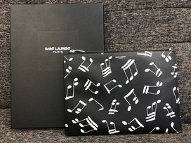 サンローランの黒　音符柄　クラッチバッグの買取実績です。