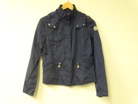 モンクレールの並行 FAUVE ナイロンジャケットの買取実績です。