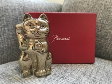 バカラ(Baccarat)の新品同様の招き猫の置物をお買取いたしました。状態は新品同様のお品物になります。