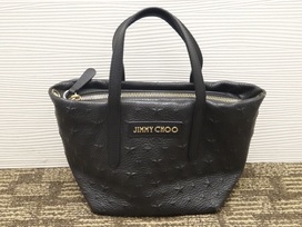 ジミーチュウのスタースタッズ エンボス加工 トートバッグの買取実績です。