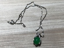 pt900の使用感のある翡翠のネックレスをお買取いたしました。状態は-