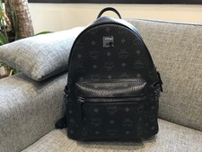 ラブレス×MCM 黒　スタッズ　リュックサック　6SVE37 買取実績です。