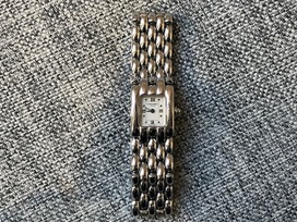 ショーメのケイシス　12K4057 SS/QZ シルバー文字盤の買取実績です。