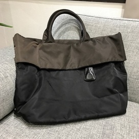 プラダのBR4521 2WAY リバーシブルトートの買取実績です。