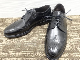 ジャランスリワヤの黒　ウィングチップレザーシューズの買取実績です。