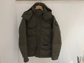 カナダグースのブラックディスク B&Y別注 4075JMB カムループスの買取実績です。