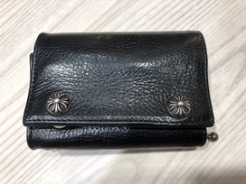 クロムハーツの黒　スリーホールドウォレットの買取実績です。