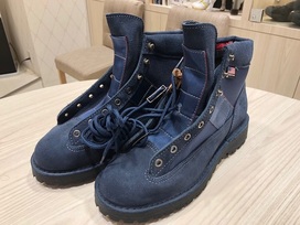 ブリーフィングの×ブリーフィング×ダナー　ソリッドライト　マウンテンブーツの買取実績です。
