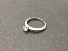ティファニーのPt950 ルシダ ソリテール 0.27ct ダイヤモント リングの買取実績です。