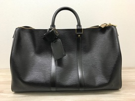 ルイヴィトンの黒　エピ　91年製　キーポル45　M59152の買取実績です。
