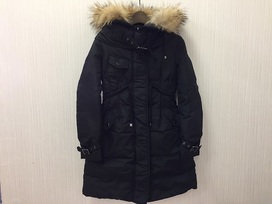 モンクレールの12年製　PHALANGERE 　ファー付きダウンコート 並行輸入品の買取実績です。