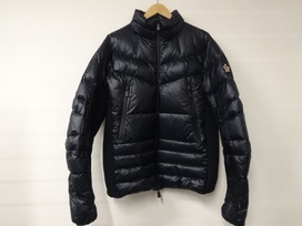 モンクレールのグルノーブル・CANMORE※並行輸入品の買取実績です。