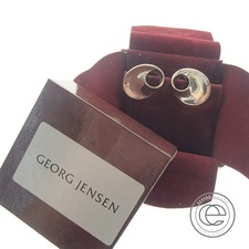ジョージジェンセンのトールンデザイン渦巻きイヤリングを買取りました。状態は通常使用感のお品物です。