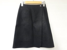 セリーヌのリネン混 ラップ スカートの買取実績です。