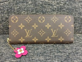ルイヴィトンの17年製　モノグラム　ポルトフォイユ・クレマンスの買取実績です。