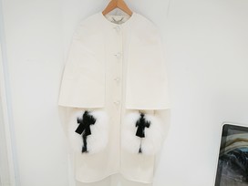 フェンディの18AW FF8522 ポケットファー付きウールコートの買取実績です。