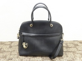 フルラのブラック パイパー 2WAY ハンドバッグの買取実績です。