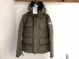 カナダグースのミリタリーグリーン　メイトランドパーカー　メンズの買取実績です。