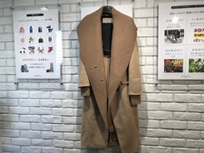 バーバリーロンドン(burberrylondon)の新品同様のショールカラーコートをお買取いたしました。新宿三丁目店です。状態は新品同様のお品物になります