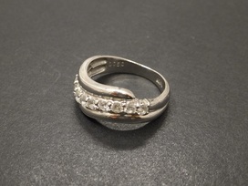 ダイヤモンドのK18×PT900 D0.56ct リングの買取実績です。
