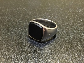 トムウッドのオニキス　スクエアリングの買取実績です。
