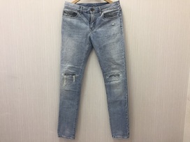 サンローランの16SS　ライトブルー　クラッシュリペアスキニーデニムの買取実績です。