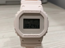 カシオ ×G-SHOCK　DW-5600　腕時計　メンズ 買取実績です。