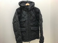 浜松鴨江店にて、モンクレール(MONCLER)のグレー　HARRY　ダウンジャケット　14年製　並行輸入品を買取致しました。状態は通常使用感があるお品物です。