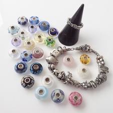 銀座本店でトロールビーズ（Trollbeads）のビーズやチャームなど計43点をお買取させていただきました。状態は通常使用感のあるお品物でございます。