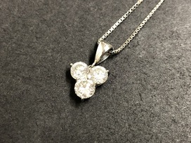ダイヤモンドの0.773　0.724　0.796ct　ダイヤネックレスの買取実績です。
