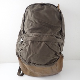 ビズビムのナイロン×レザーバックパックの買取実績です。