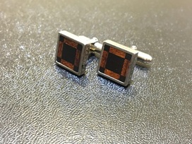 ルイヴィトンのダミエ柄　ウッド　カフスの買取実績です。