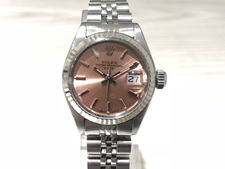 渋谷店では、ロレックス（ROLEX）のオイスターパーペチュアルデイトの腕時計を買取しました。状態は所々キズが見受けられます。