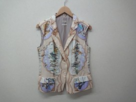 エルメスの総柄 シルクベストの買取実績です。
