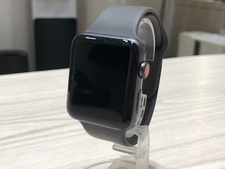 渋谷店では、アップルウォッチ（Apple Watch）のシリーズ3買取をしました。状態はフェイスに傷があります。