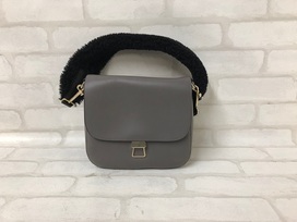 セオリーの16AW　グレー　ファー付きフラップショルダーバッグの買取実績です。