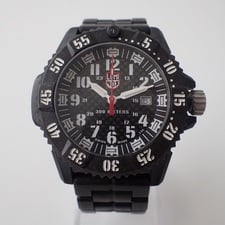 新宿三丁目店でルミノックス（LUMINOX）のシリーズ3800カーボンシールをお買取させていただきました。状態は通常使用感のあるお品物でございます。