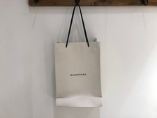 渋谷店では、バレンシアガ（BALENCIAGA）のバッグを買取ました。状態は目立つ傷や使用感はありません。