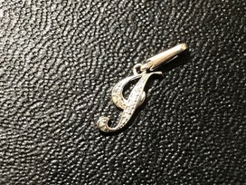 ノンブルのk18wg アルファプティ　イニシャル Ｉの買取実績です。
